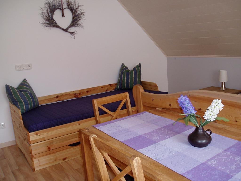Ferienhaus Kiesel Bad Bocklet Rom bilde